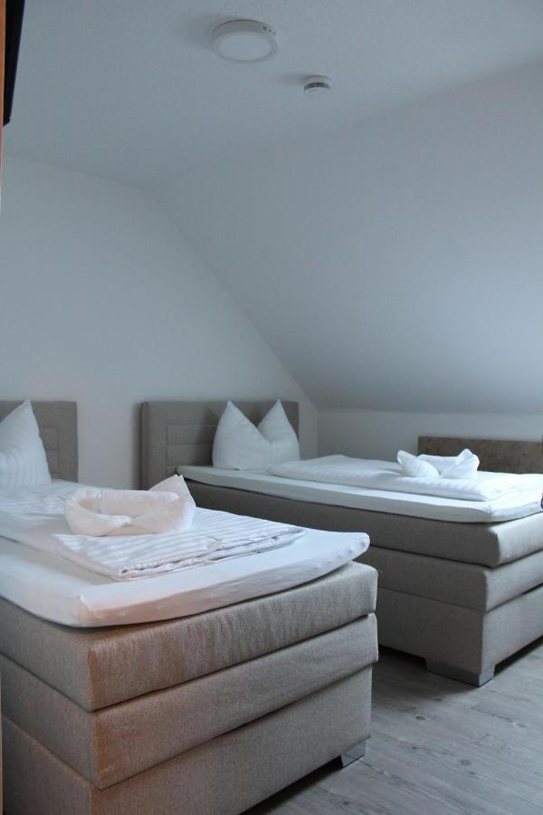 Gastehaus Hubertushof - 24H Check-In Hotel Hausen  Exterior photo